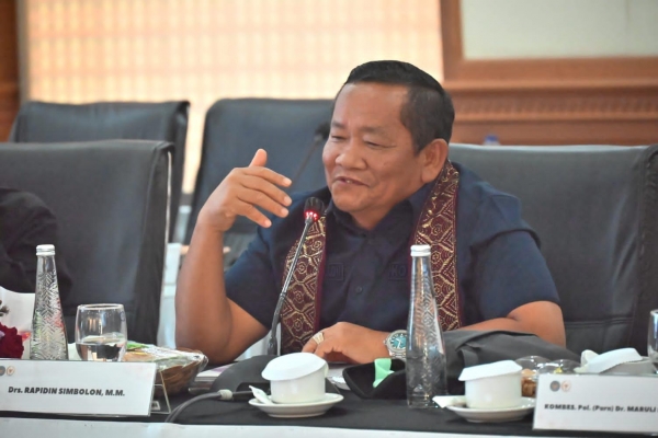 Target 113 Sapi Kurban, Rapidin Simbolon: PDI Perjuangan Sumut Harus Tetap di Tengah 'Wong Cilik'