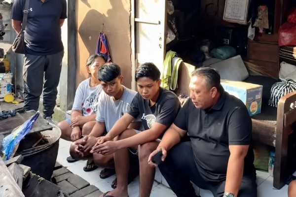 Miskin Ekstrem, I Nyoman Parta Turun Tangan Beri Bantuan Kepada Siswa SMK PGRI Blahbatuh 