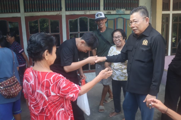 Rutin Kunjungi Desa hingga Pelosok, Cornelis Ingatkan Pentingnya Menyiapkan Generasi Berkualitas