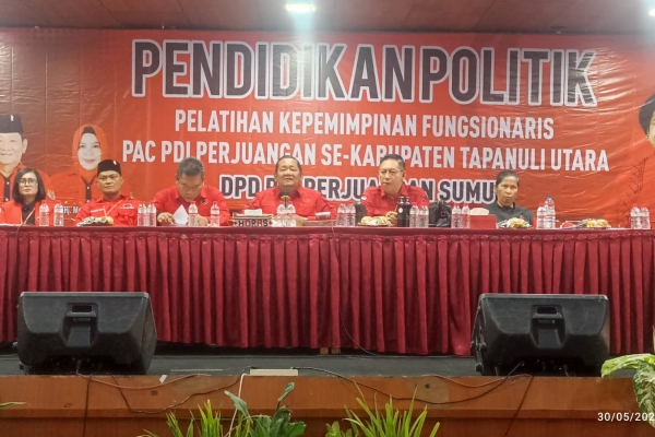 Rapidin Simbolon Bakar Semangat Kader di Taput: Jalan Rakyat Adalah Jalan Paling Benar