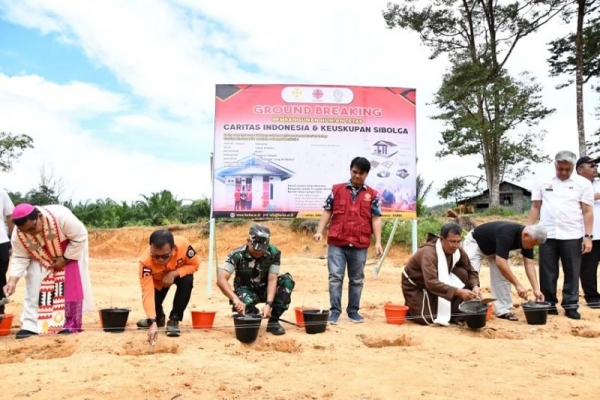 Masinton Pasaribu Groundbreaking Pembangunan 36 Hunian Tetap Bagi Korban Bencana di Tapteng