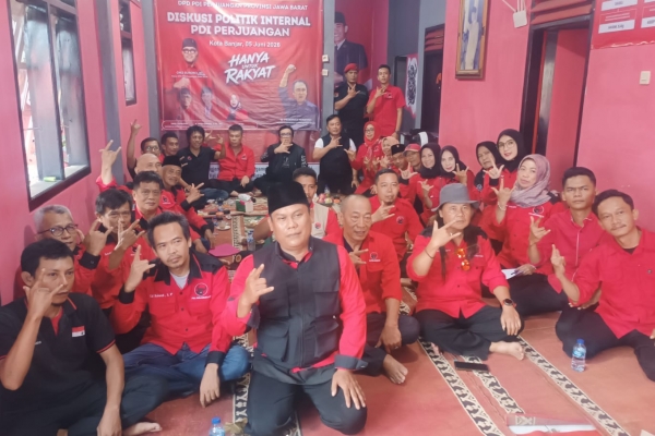 Adian Napitupulu Tegaskan Kantor Partai Harus Jadi Rumah Mengadu bagi Rakyat