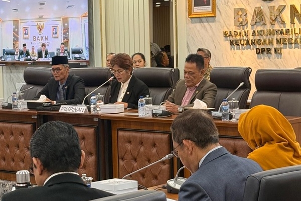 Mercy Chriesty Barends Terpilih sebagai Ketua Pansus RUU Daerah Kepulauan: Perjuangkan Keadilan Bagi Daerah Kepulauan