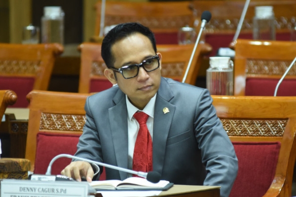 Denny Cagur Gandeng Agensi Kreatif Berjaya Bekali Penerima Beasiswa KIP