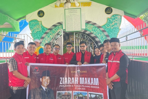 Peringati Bulan Bung Karno 2026, PDI Perjuangan Makassar Ziarah ke Makam Pahlawan dan Tokoh Bangsa