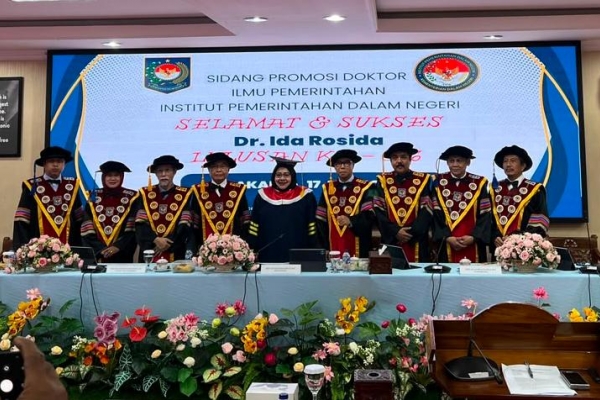 Angkat Isu Gender dan Stunting, Ketua Fraksi PDI Perjuangan DPRD Banten Raih Gelar Doktor Cumlaude di IPDN