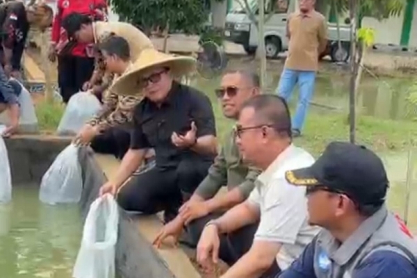 Sujiwo: Gerakan Tebar Benih Ikan di Lingkungan Sekolah, Langkah Strategis Dukung Ketahanan Pangan