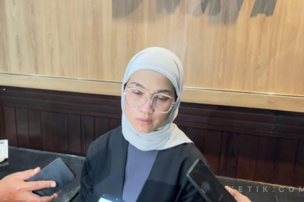 Amithya Ratnanggani Tegaskan Tak Ingin Buru-Buru Sikapi Penggantian Kendaraan Dinas dengan Mobil Listrik