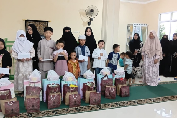 Peringati Haul Bung Karno & Tahun Baru Islam, PDI Perjuangan Lampung Selatan Santuni Anak Yatim & Gelar Sunatan Massal