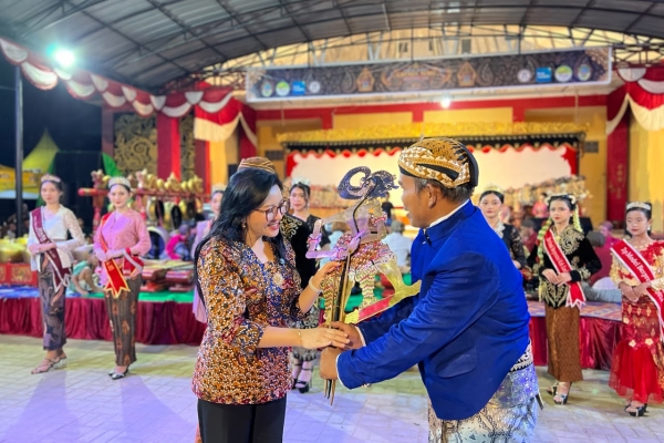 Puncak Grebeg Suro Landak, Karolin: Rawat Kerukunan, Keberagaman Adalah Kekuatan Kita