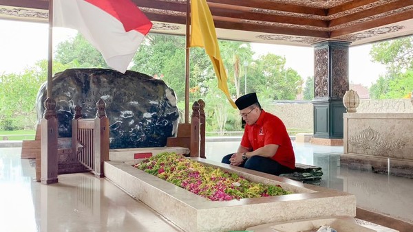 Bulan Bung Karno, Hardiyanto Kenneth Ajak Gen Z Cerdas Digital Tanpa Kehilangan Jati Diri