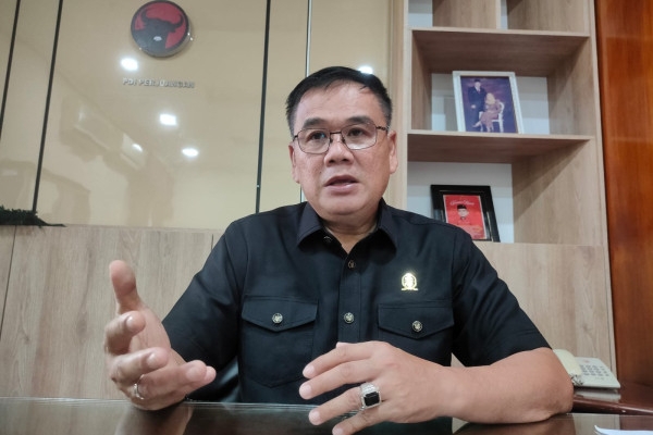 Fraksi PDI Perjuangan Dorong Bank Kalbar Dongkrak Laba Demi Optimalkan PAD