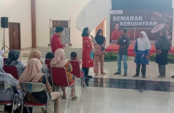 MY Esti Kawal Penyaluran PIP 6.000 Siswa Kulon Progo: Haram Ada Potongan Sesen Pun!