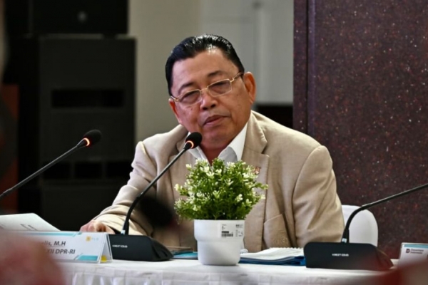 Cornelis: RUU Perubahan Iklim Jangan Sampai “Mencekik” Indonesia