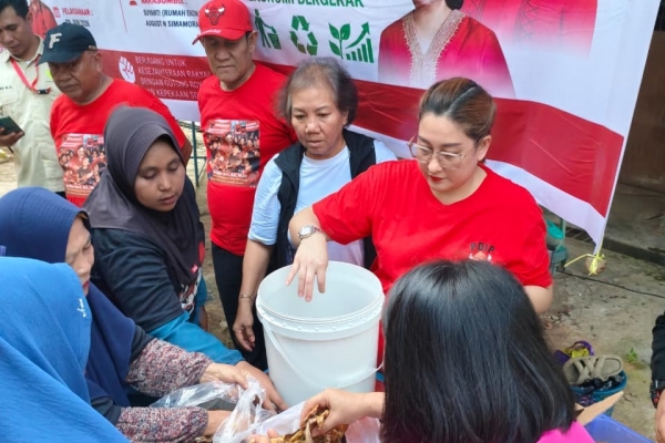 Semarak Bulan Bung Karno, PDI Perjuangan Palembang Latih Warga Kelola Sampah Jadi Bernilai Ekonomi