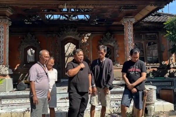 Nyoman Parta Galang Donasi Bantu Seniman Karawitan Komang Ariawan yang Rumahnya Terbakar di PKB