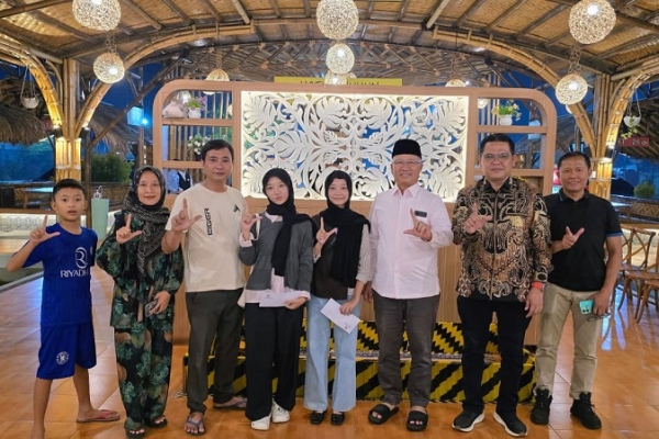Mukhlis Basri: Keterbatasan Ekonomi Tak Halangi Anak Lampung Raih Pendidikan Terbaik