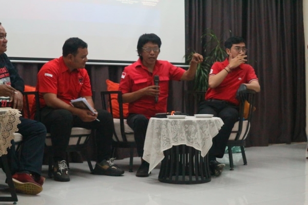 Adian Tegaskan PDI Perjuangan Besar karena Militansi, Bukan Karena Uang