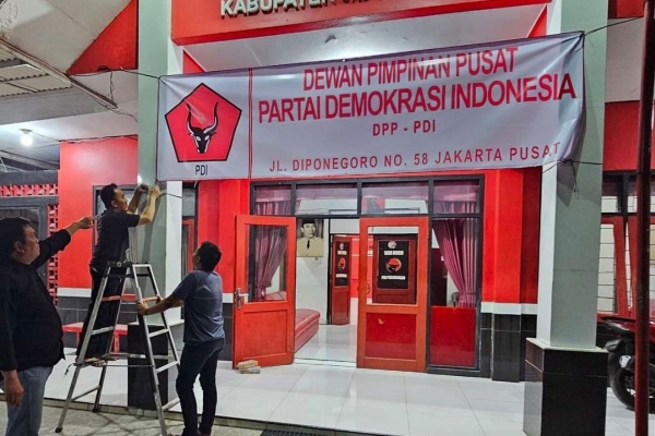 Kader Muda DPC PDI Perjuangan Sidoarjo Antusias Ikuti Pertunjukan Teatrikal Kudatuli 