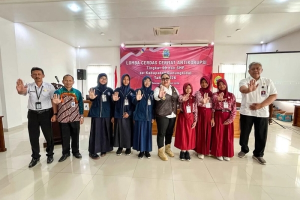 Bupati Endah Subekti Tanamkan Nilai Antikorupsi Ke Generasi Muda Lewat Lomba Cerdas Cermat 
