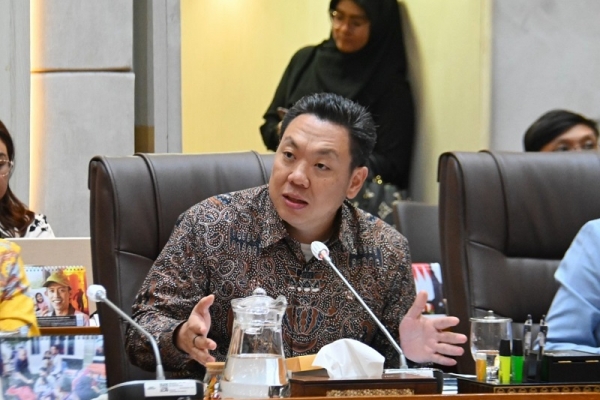 Charles Honoris Dorong Putusan MK soal MBG Diterapkan pada APBN 2027