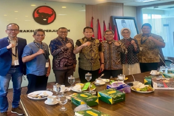 Wujudkan One Health, Rokhmin Dahuri Komitmen Dukung Penguatan Profesi Dokter Hewan 