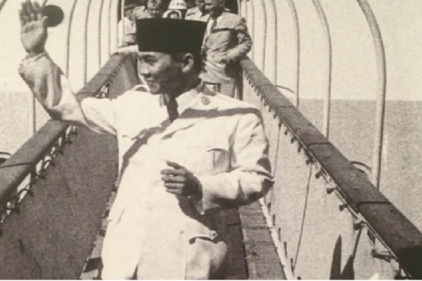 Membalikkan Papan Catur, Counter-Framing Soekarno di Bawah Bayang-Bayang Fasisme Jepang