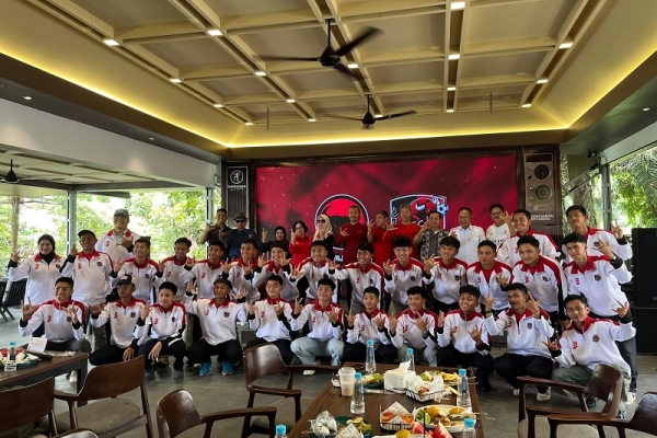 DPD PDI Perjuangan Jambi Lepas Banteng Jambi United, Targetkan Juara Soekarno Cup 2026