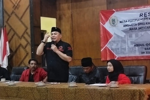 Wujudkan Hunian Layak Dihuni, Adeng Bedah Tiga Rumah Warga Dau