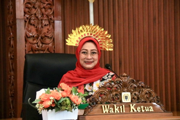​Kutip Pesan Bung Karno 'Jas Merah', Yuni Indriany Ajak Pemuda Depok Rawat Sejarah