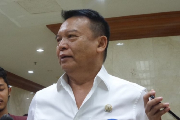 Jelang HUT RI, TB Hasanuddin Ingatkan Jaga Batas Kewenangan TNI dan Polri