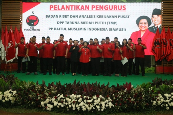 Megawati Resmi Lantik Pengurus DPP Taruna Merah Putih 2025–2030, Ini Susunan Lengkapnya