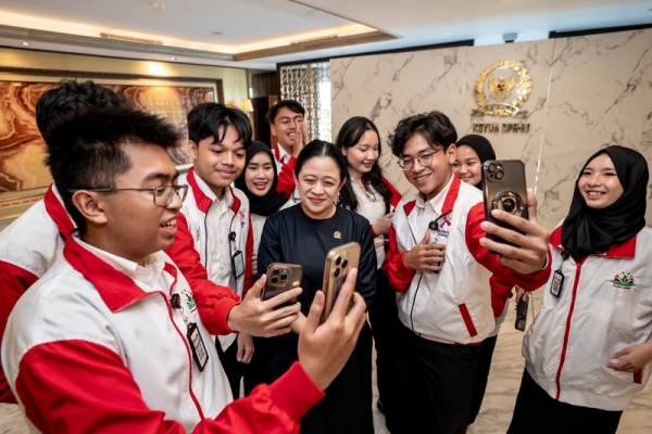 Diskusi dengan Peserta Parlemen Remaja Terbaik, Puan Bicara Soal DPR yang Kerap Dihantam Hoaks