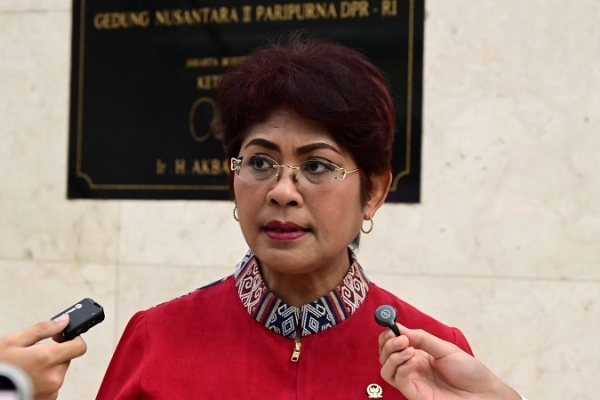 Mercy Christy Barends Sambut Perhatian Presiden Terhadap RUU Daerah Kepulauan