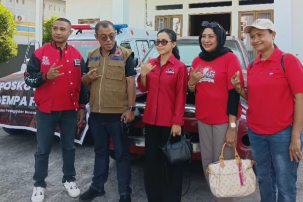 Banteng Ende Salurkan Bantuan Sembako di 4 Kecamatan