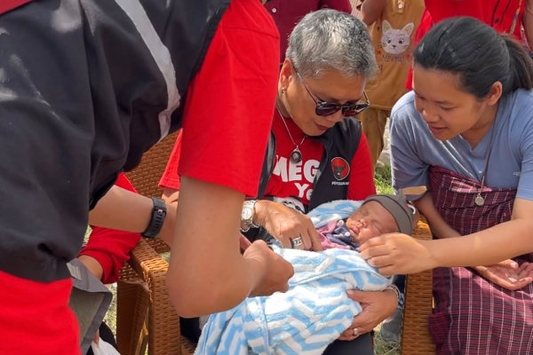 PDI Perjuangan Kirim Tim Medis & Kapal Rumah Sakit Malahayati Untuk Tangani Dampak Bencana di  Flores