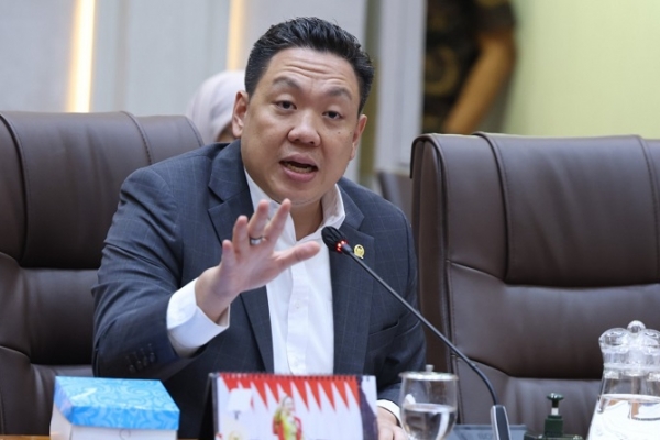 Pangkas Risiko Keracunan dan Kebocoran Anggaran, DPR RI Kaji Usulan ATM Makan Bergizi Gratis