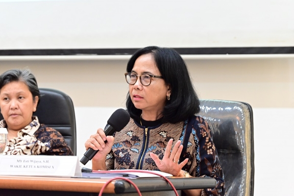 Atasi Masalah Literasi, DPR Desak Pelibatan Ahli dalam Penyusunan Buku Anak