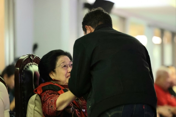 Megawati Terima Laporan Penanganan Gempa NTT, Titip Salam untuk Warga Flores: Kuat Ya, Terus Bersama Mereka