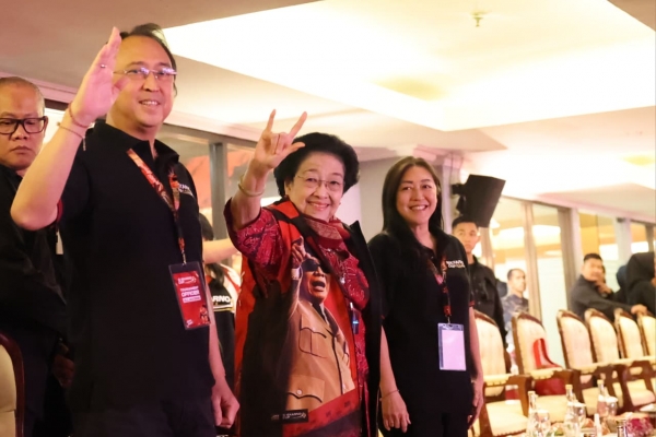 Megawati Soekarnoputri Menghadiri Laga Puncak Sukarno Cup
