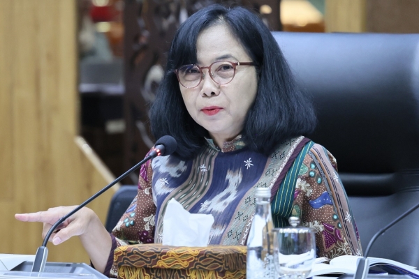 MY Esti Desak Perbaikan Data Desil untuk Lindungi Hak Pendidikan Masyarakat