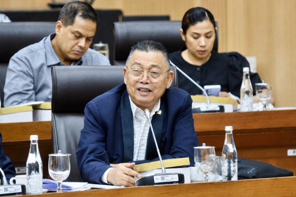 Setujui Pagu ESDM Rp27,37 Triliun, Cornelis: Pastikan Manfaatnya Sampai ke Rakyat