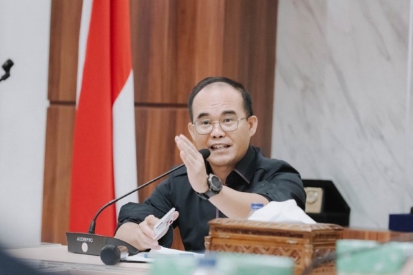 Proses APBD-P Banten 2026 Terlambat, Yeremia Mendrofa Desak Pemprov Transparan & Rilis Timeline