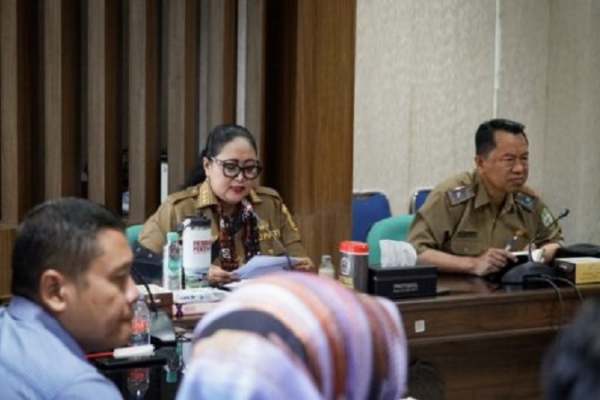 Perkuat Ekonomi Daerah, Bupati Endah Subekti Dorong Pembentukan BUMD LKM 