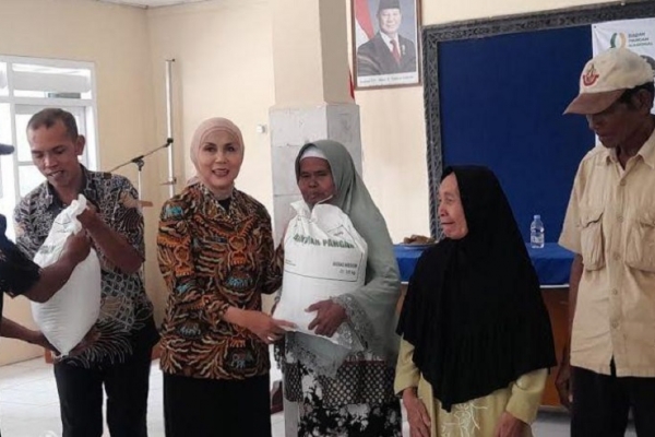Bupati Tika Minta Bantuan Beras Cadangan Pangan Pemerintah (CPP) Tidak Dijual