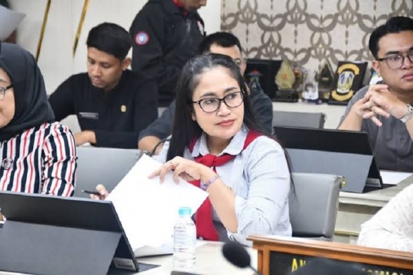 RUU Pelindungan Ketenagakerjaan, Tuti Turimayanti: DPRD Jabar Dukung Segera Disahkan