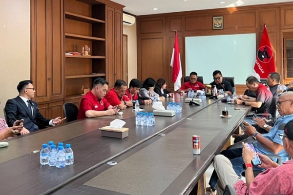 Fabian Kaloh Matangkan Persiapan Pelantikan Badan dan Sayap PDI Perjuangan Sulut