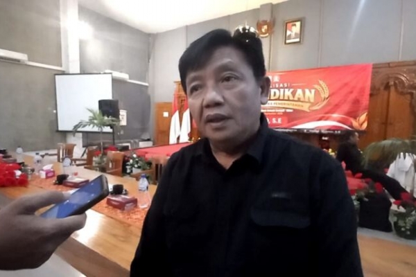 Guntur Wahono Siapkan Sumur Bor Tenaga Surya Atasi Krisis Air Petani Blitar