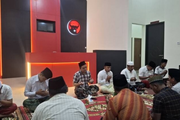 DPC PDI Perjuangan Bangkalan Gelar Tahlil Tujuh Hari Untuk Guruh Soekarnoputra