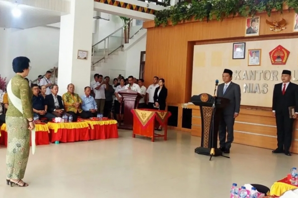 Bupati Nias Barat Minta Pj. Sekda Segera Bekerja dan Beradaptasi